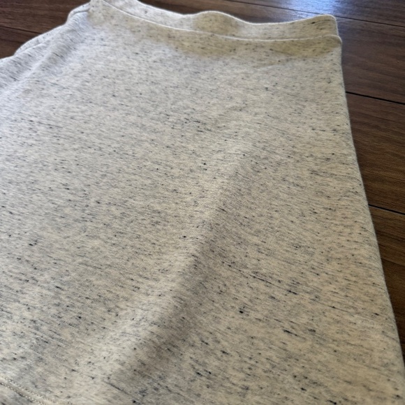 American Apparel | Size XS | Speckled Grey Skater Skirt - Picture 6 of 7
